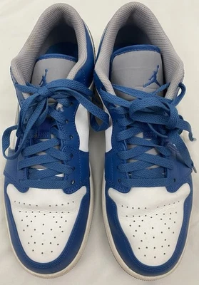 Nike Air Jordan 1 Retro Bajo "True Blue/Cement Grey" 553558-412 Para hombres 9.5 Usado Foto 1 de 4