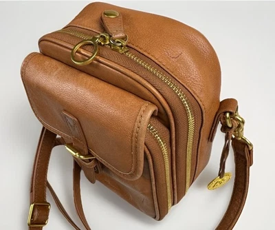 Minooy Naya Small Crossbody Travel Bag RFID Safe Soft Leather Tan Pre-Owned - Image 1 of 4