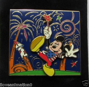 Disney July 4th Mickey Mouse & Fireworks 3D Pin - Picture 1 of 1