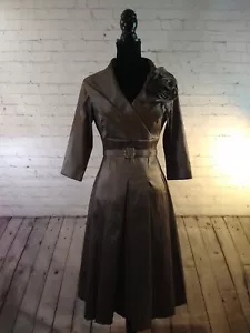 NEU OHNE ETIKETT - ELIZA J Metallic Bronze FIT & FLARE Kleid - GRÖSSE 6 / BLING GÜRTEL ENTHALTEN - Bild 1 von 20