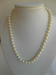 COLLANA firmata MONET perle (finte) bianche cm 51**mm 8 - Foto 1 di 6