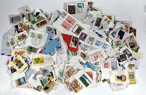 Lot of 750 + Postage Stamps Used USA International 1975 and Later READ - Picture 1 of 9