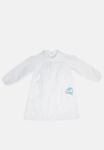White Elementary School Girl Apron with Buttons & Embroidered Girl 7-15 years - Picture 1 of 4