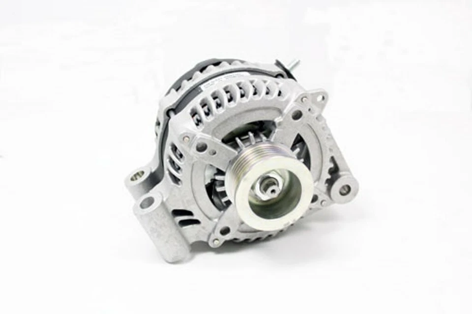 Оригинальный генератор переменного тока Land Rover LR4 Range Rover Sport 10–13 DENSO LR091107 - Изображение 1 из 2