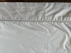 Wamsutta Elite Satin Grau Queen Flachbettlaken. 100% gekämmte Baumwolle. Hohlsaum. - Bild 1 von 3