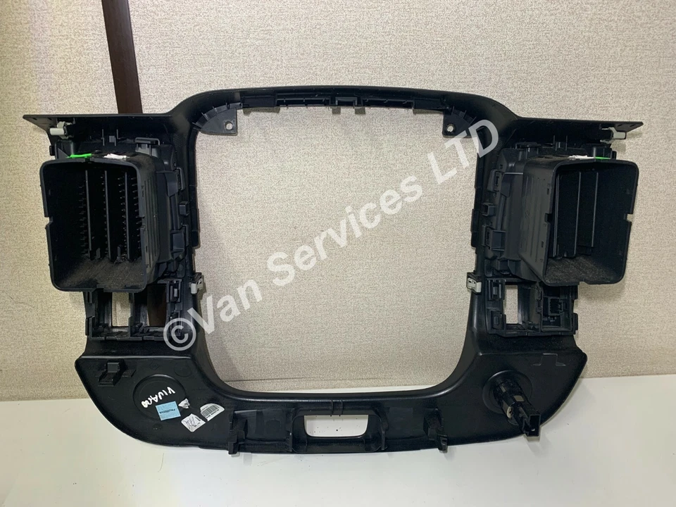 Genuine Vivaro Trafic NV300 Stereo Surround with Air Vents - Fits 2014-18 - Image 1 of 4