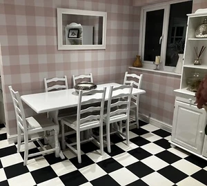 Stunning Dining Table & 6 Chairs. Solid Wood/White Gloss. West Yorkshire. - Picture 1 of 11