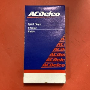 AC Delco R45TS8 Spark Plug (Lot of 8) Professional Platinum (5613721) - Picture 1 of 3