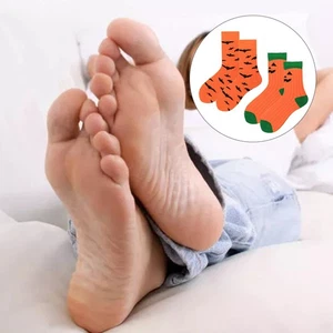 2 Pair Pumpkin Face Bat Socks Men and Women Middle Halloween Crew - Picture 1 of 12