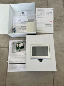 Honeywell Wi-Fi Smart Programmable TouchScreen Thermostat (RTH9580WF01) - Picture 1 of 4