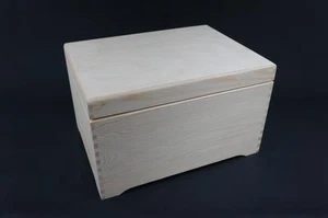 1x Plain Wooden Large Box Keepsake Memory Chest Storage Unit Jewellery (PN40) - Picture 1 of 5