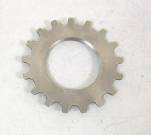 1970 / 1980 s Shimano Dura Ace First Gen Schraubkranz Ritzel 1st Pos 17 T NOS - Picture 1 of 3