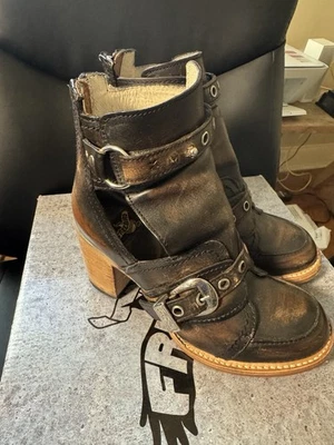 Steven Sonoma Freebird 踝靴仿旧皮革美国 7 码 — 第 1/4 张图片