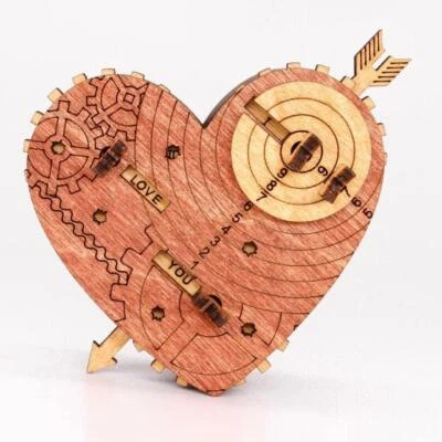 UNBEKANNT Tin Woodman`s Heart. Eine mechanische Schatzkiste mit Codeschloss