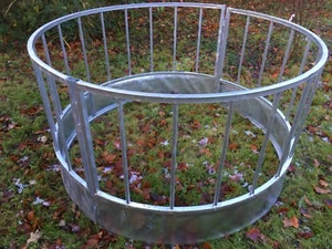 IAE 24 Space Sheep Ring Feeder, also Suitable for Horses And Ponies. - Picture 1 of 5