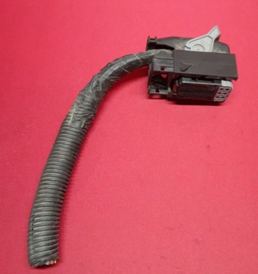 2007 -2011 Dodge Chrysler Power Control Module PCM PIGTAIL R5150518AA - Image 1 of 4