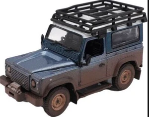 43321 1/32 Britains Muddy Land Rover Defender *NEW* 1.32 Boxed - Picture 1 of 1