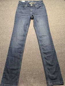 NEU Wrangler Damen 27/3x34 Straight Leg Mid Rise Jeans Comfort Dark Wash Denim - Bild 1 von 14
