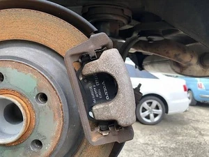 VOLVO Volvo 60 series 2018 Rear Left Caliper 31262415 [Used] [PA117943486] - Picture 1 of 3