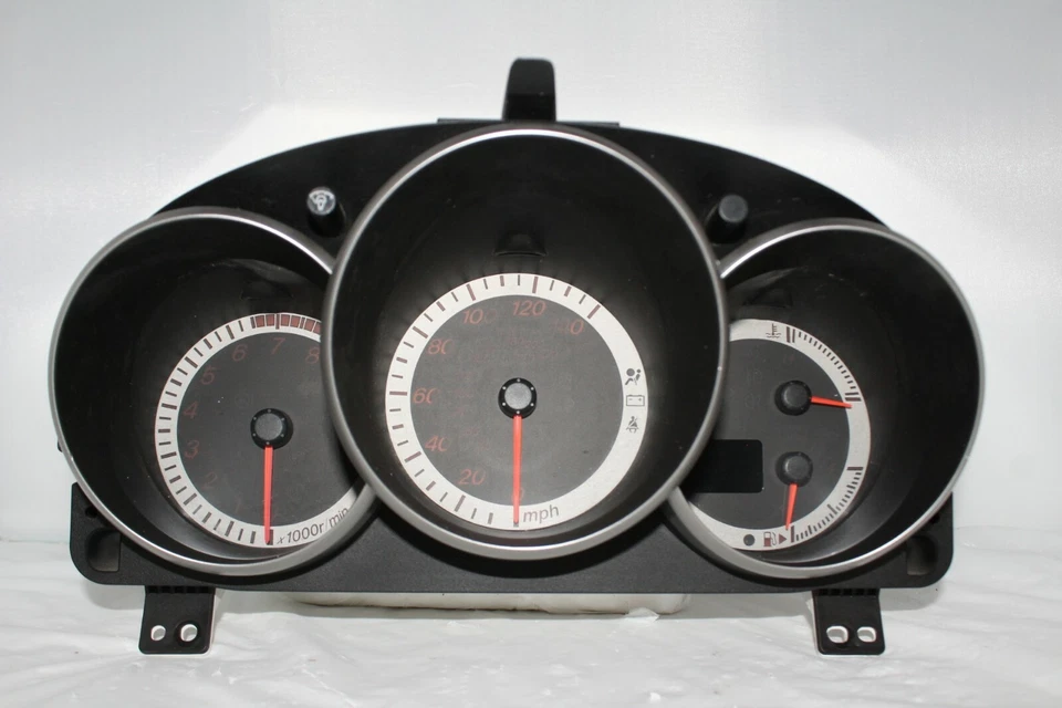 Speedometer Instrument Cluster Dash Panel Gauges 2004 Mazda 6 95,917 Miles - Image 1 of 4