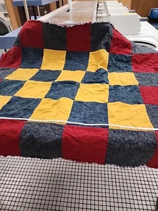 Quilted Throw Blanket - Picture 1 of 8