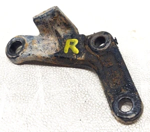 87 Suzuki LT300E LT300 LT 300E 300 E Quadrunner RH Knuckle Spindle Steering Arm - Bild 1 von 3
