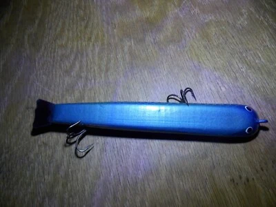 Suick Thriller Topwater Blue W/Blue Scales V-CLEAN Approx 7" (T)  9/25 - Image 1 of 4