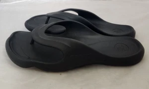 Sandalias Croc talla 13 chanclas negras para hombre - Imagen 1 de 5