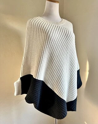 Blusa poncho descontraída tamanho grande MAJE US$ 375 marfim preta robusta malha Dolman - Imagem 1 de 4