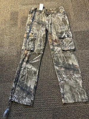 RealTree Youth Camo Cargo Pants Size Large 10/12 Hunting Fishing Work Pants  - Image 1 of 4