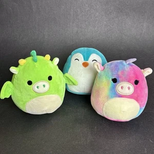 Lote de Peluche Squishmallows Mini 5" Unicornio, Dragón, Pingüino Kellytoy Medias de Navidad - Imagen 1 de 7