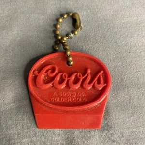 Vintage Coors Pop Topper Schlüsselanhänger Scrapper Jaycees Colorado 1954 - Bild 1 von 3