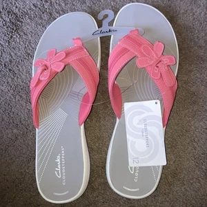 Brand New-CLARKS Women's 12 Cloudsteppers -Bright Coral Slides/ sandals - Picture 1 of 8