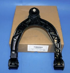 Tesla Model 3 Front Right RH Side Upper Control Arm 2017-2023 OEM 1044326-00-J - Foto 1 di 6