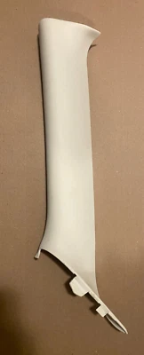 Dodge Charger 2006-2010 delantero izquierdo un pilar moldura de plástico pilar A blanco perla Foto 1 de 3