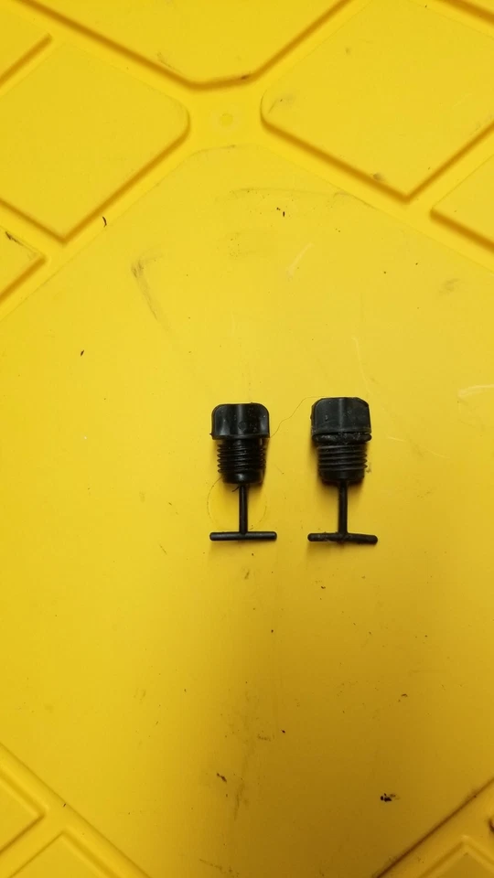 Yamaha Vxr WR3 Wave Raider Venture Blaster Gp 650 700 760 1100 Water Drain Plugs - Image 1 of 1