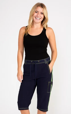Pantalones capri SJB Active para mujer rendimiento deportivo azul con ribete verde 1X Foto 1 de 4