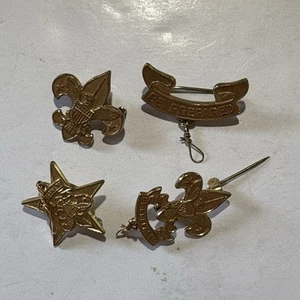 Lote de 4 prendedores de solapa BSA Boy Scouts de rango o clase vintage años 60 - Imagen 1 de 12