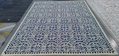 NAVY BLUE / IVORY 8'-0" x 10'-0" Flaw in Rug, Reduced Price 1172789148 CAM123G-8 - Image 1 of 4