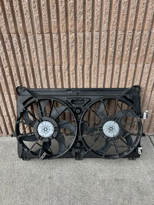 Chevrolet Suburban 1500 2007 2008 2009 OEM 6002xh007102 ventilador de radiador 146P Foto 1 de 4