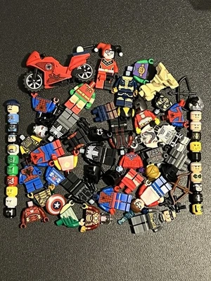 Huge Lego Marvel / DC Minifigure Parts & Accessories Lot Super Heroes - Image 1 of 4