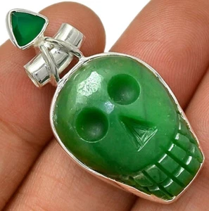 Skull - Emerald in Sterling Silver Pendant - Picture 1 of 1