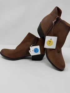 LUCKY BRAND LP Banterr Short Leather Bootie Toffee Size Mismatched L(7) R(7.5)  - Bild 1 von 7