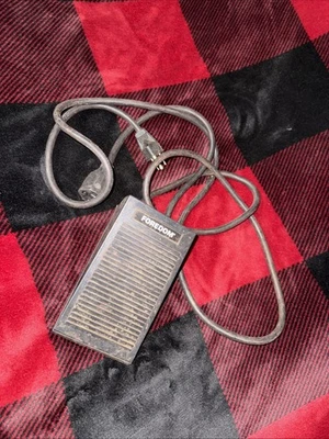 Control de velocidad de pie giratorio FOREDOM TECT-1 - SOLO pedal (WTF80) Foto 1 de 3