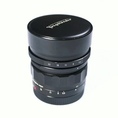 Voigtlander Ultra Wide-Heliar 12mm f/5.6 Aspherical III Lens for Sony E - Image 1 of 4