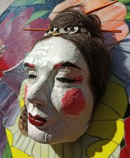 Maschera da parete in cartapesta dipinta e decorata a mano- Teatro Giapponese