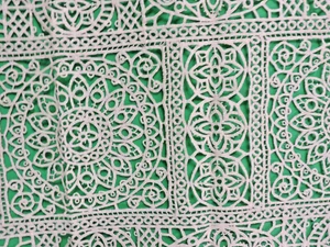 1920er Art Deco zwei Kleider Pannel Klöppel umrandet Spitze Elfenbein 7" x 14" & 23" - Bild 1 von 5