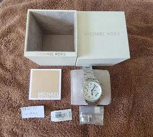 Michael Kors MK6428 Ritz Chronograph weißes Zifferblatt silberfarbene Damen Armbanduhr - Bild 1 von 9