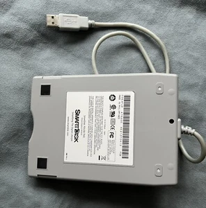 3.5" USB 2.0 Portable External Floppy Disk Drive 1.44Mb Reader SmartDisk NEW - Afbeelding 1 van 2