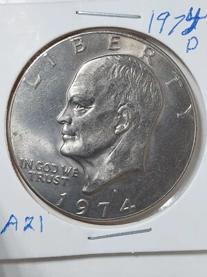 1974-D Eisenhower Dollar Error- Reverse Side On Earth Islands Misalined Under Fl - Image 1 of 2